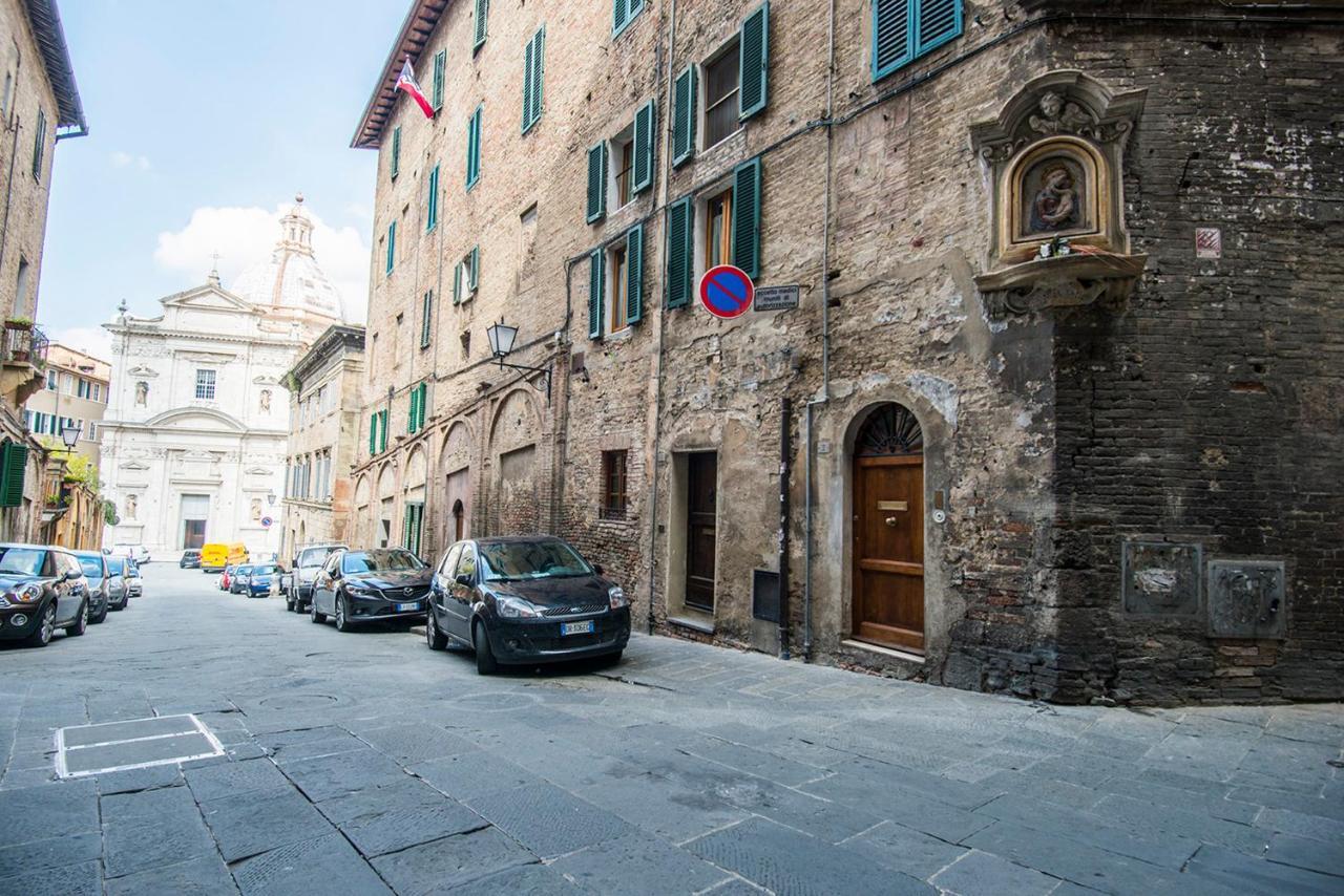 Ladyhouse Appartamento Tipico Con 4 Posti Letto Siena Exterior photo