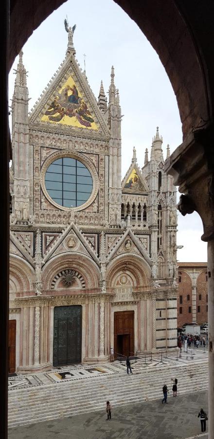 Ladyhouse Appartamento Tipico Con 4 Posti Letto Siena Exterior photo